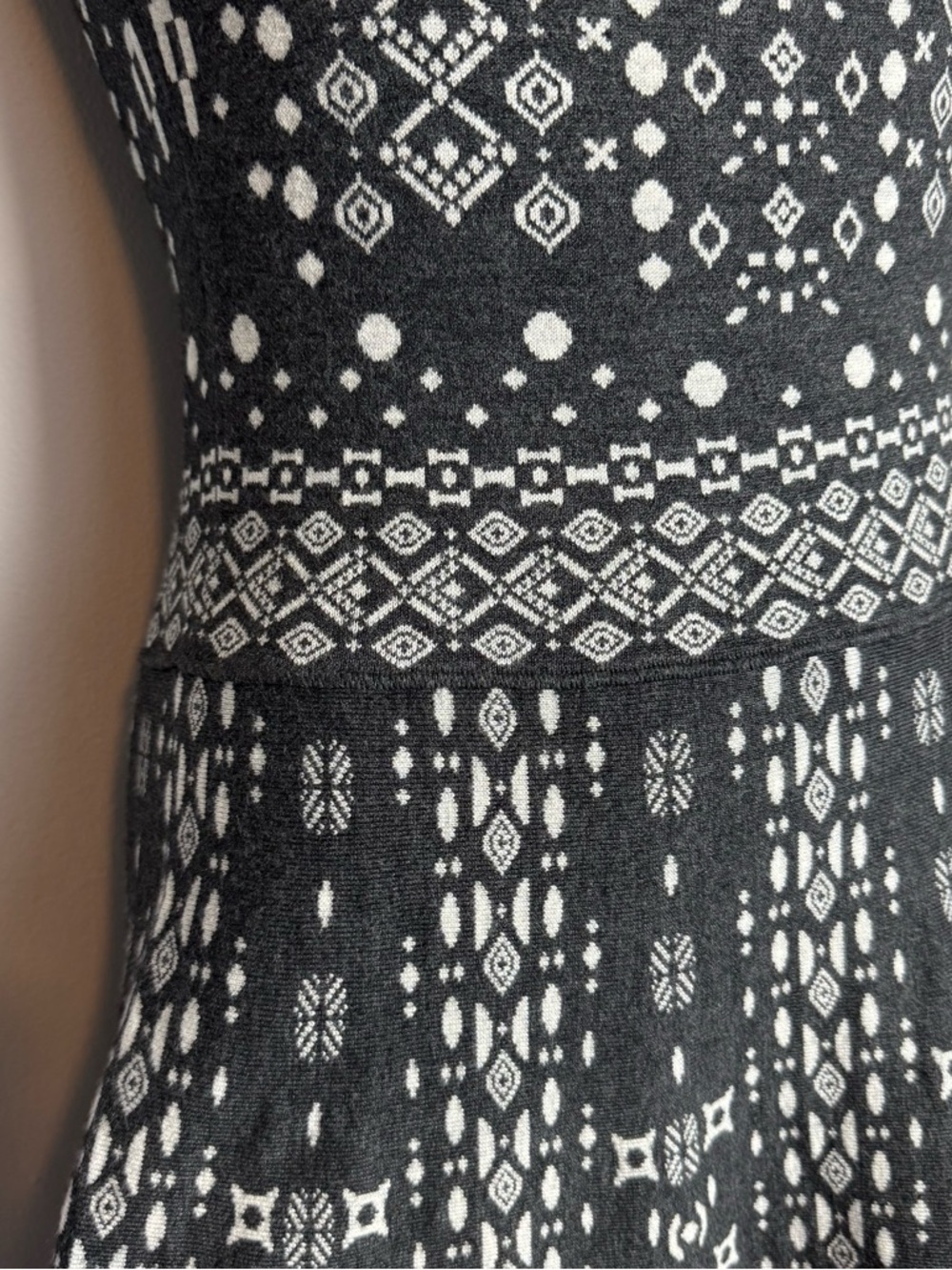 41 Hawthorn NWT Alivia Black And White Midi Length Sweater Dress Size Small - Picture 2 of 8